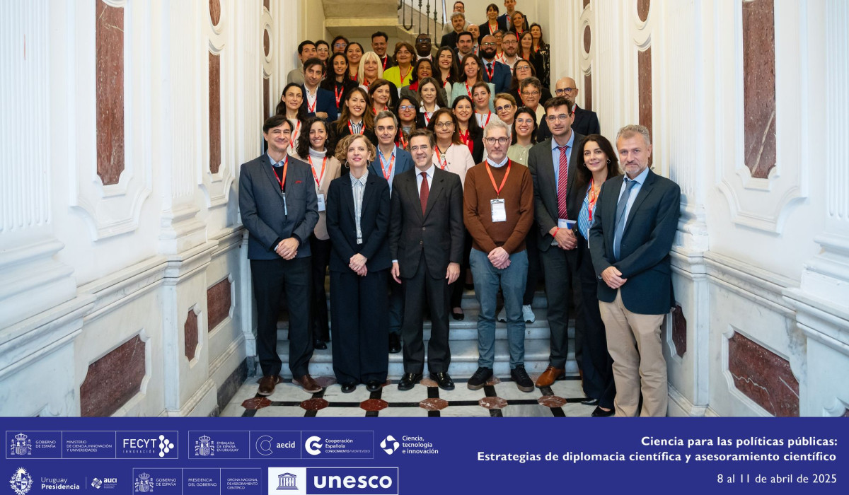 Participantes de la primera edición del curso "Ciencia para las políticas públicas" celebrado en Montevideo Participantes de la primera edición del curso "Ciencia para las políticas públicas" celebrado en Montevideo
