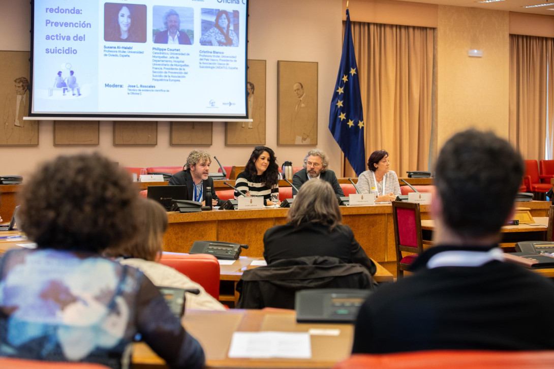 Mesa redonda en torno al Informe de "Prevención activa del suicidio"